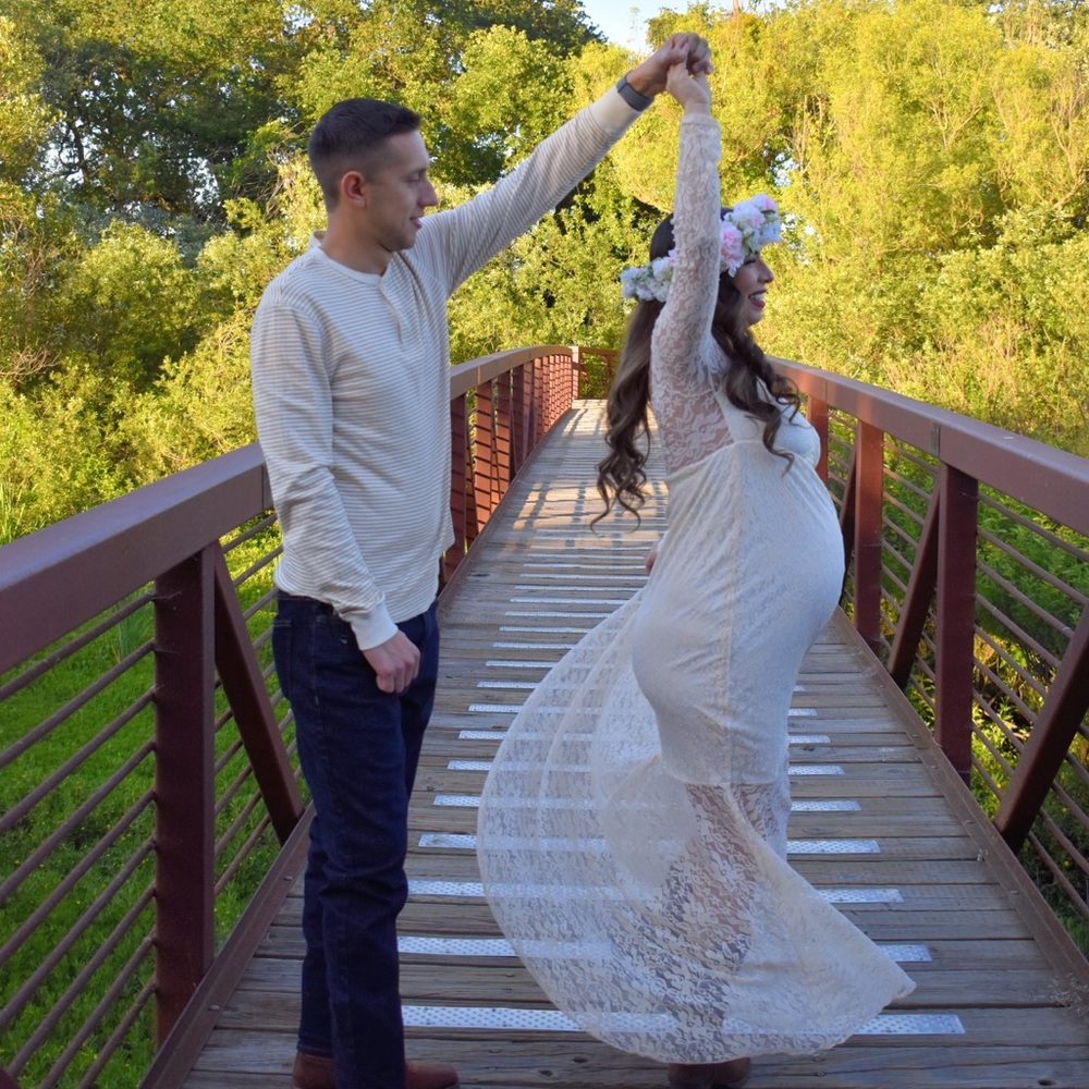 Maternity gown dress photo shoot photoshoot